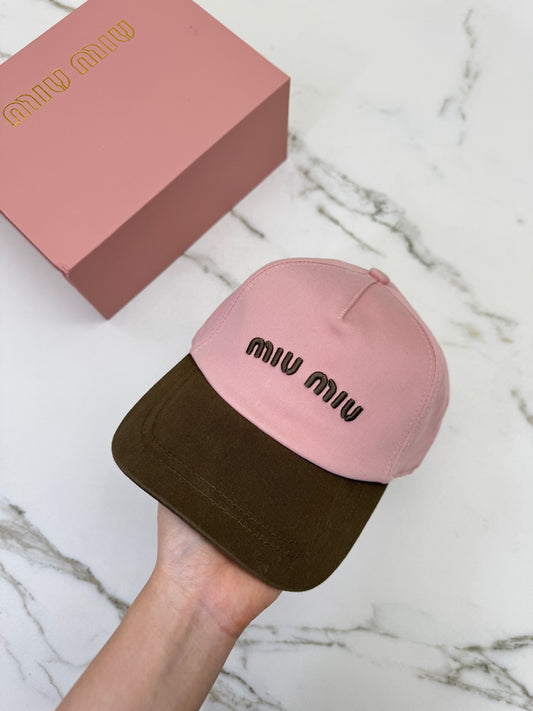 MIU MIU 鴨舌帽 粉紅拼咖啡色￼