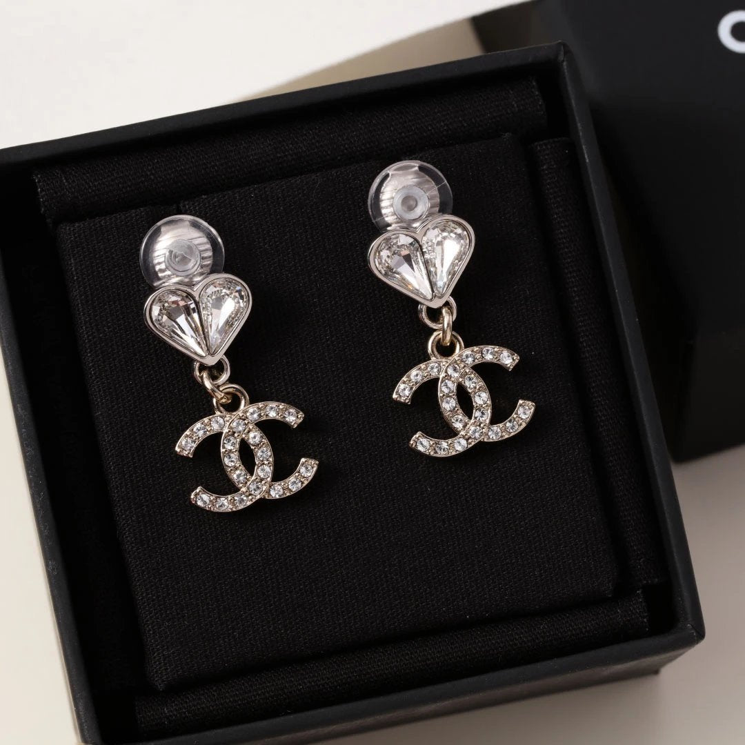 CHANEL 耳夾款