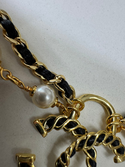 CHANEL 24K 珍珠拼穿皮鏈雙層Choker