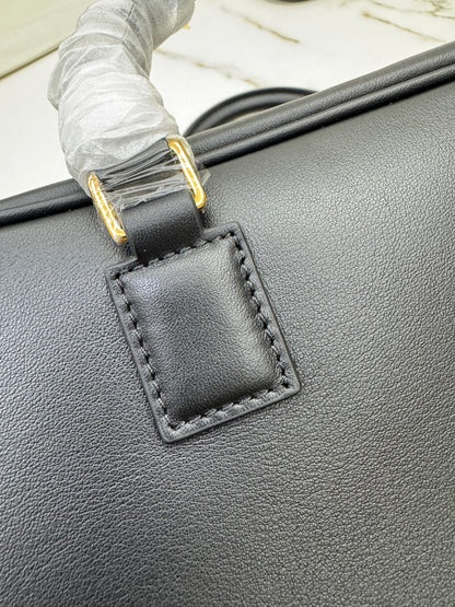 LOEWE Amazona 28 黑色