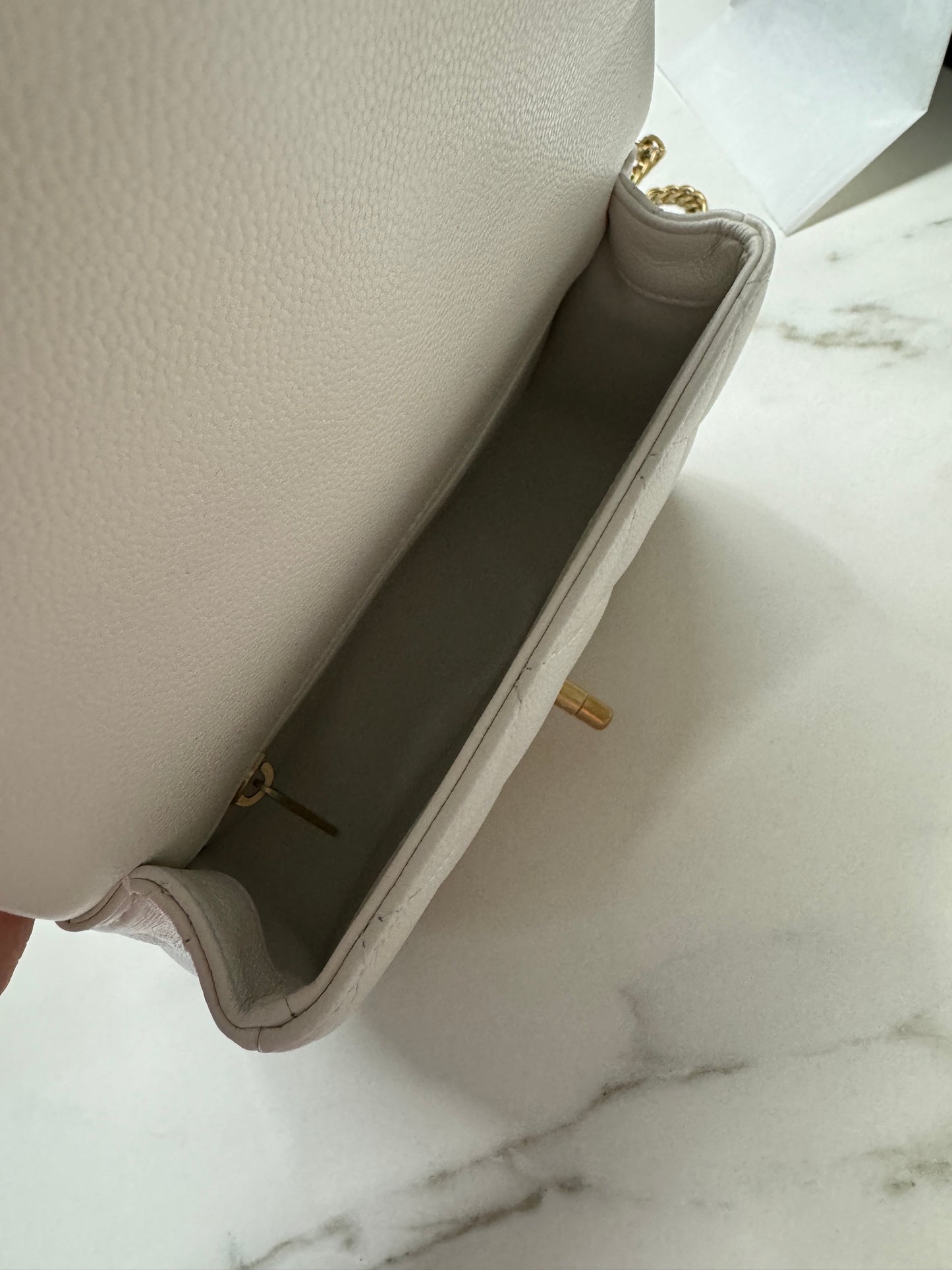 CHANEL 24P 愛心金球 白色 20cm 中號