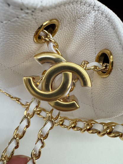CHANEL Mini 25Bag 白色亮金扣