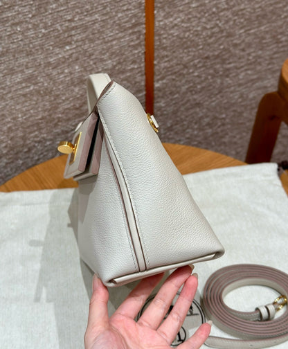 HERMES 2424 冰川白金扣 evercolor