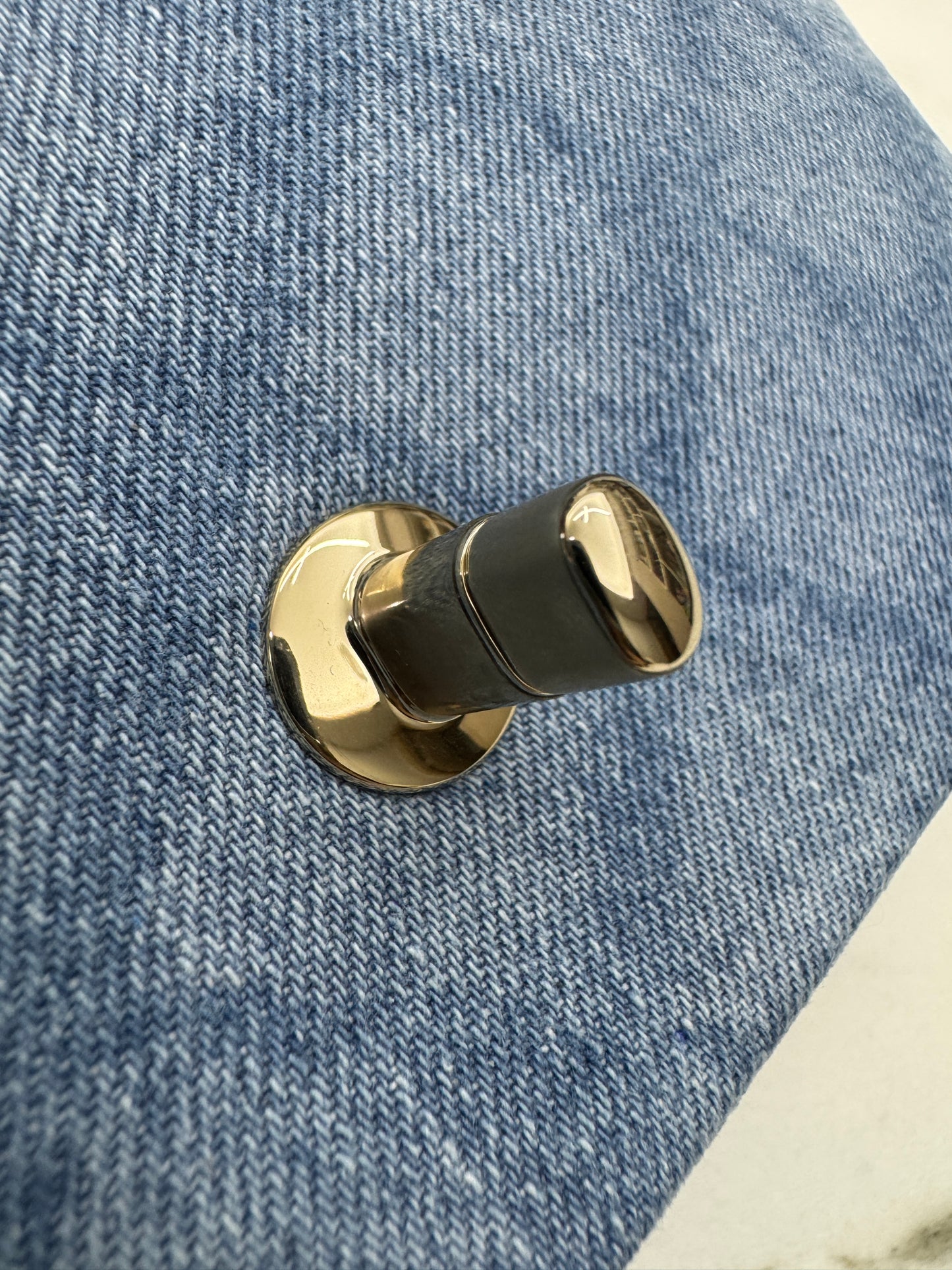 CHANEL 22B 淺藍牛仔 Mini CF20