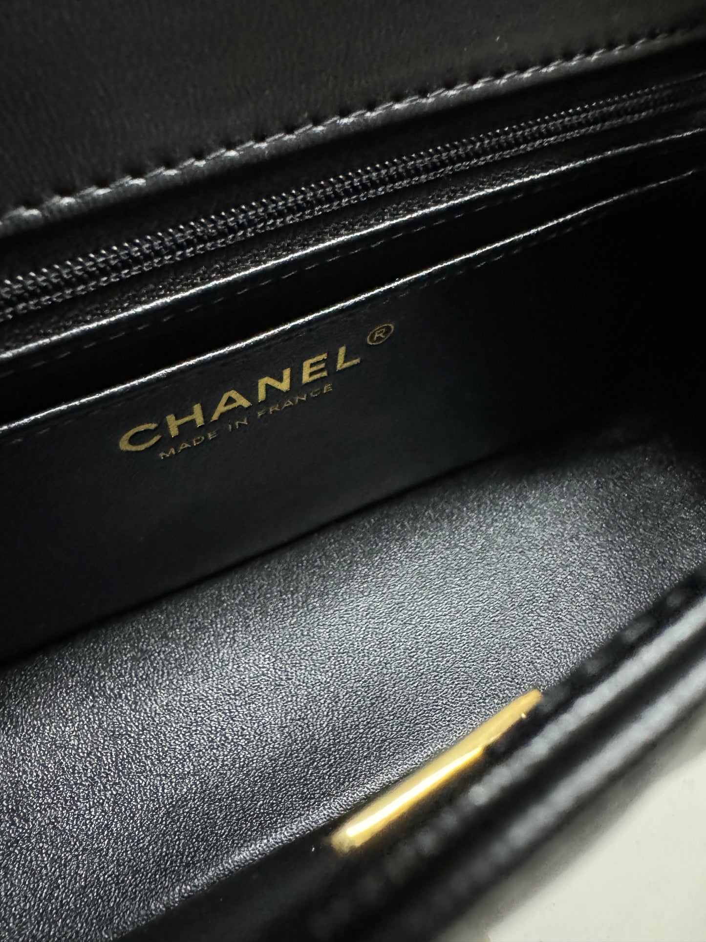 CHANEL CF20 羊皮 黑色淡金扣