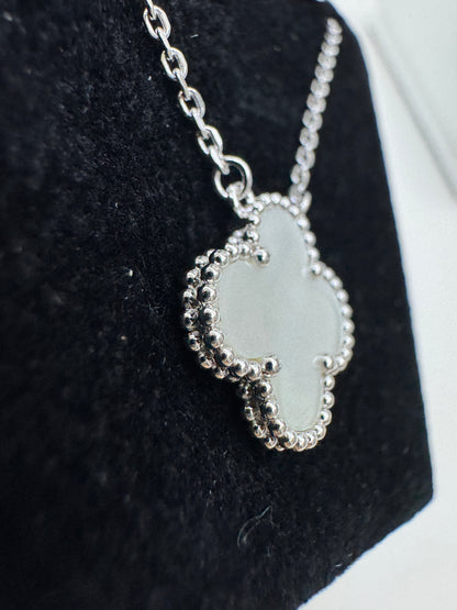 VCA Vintage Alhambra 白金色白貝母