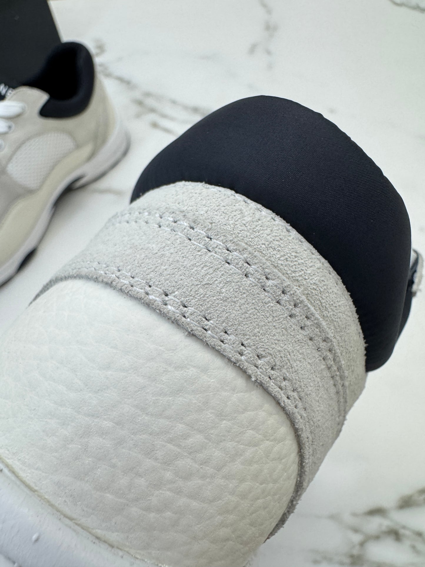 CHANEL 熊貓運動鞋