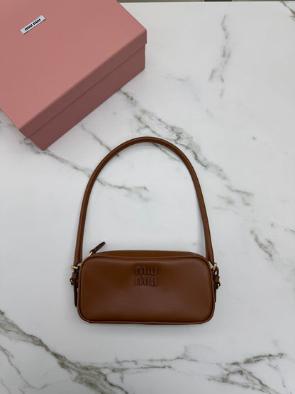 MIU MIU Pouch 麻將包腋下包