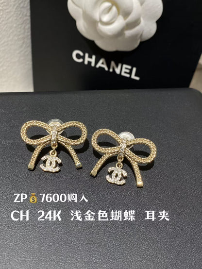 CHANEL 耳夾款