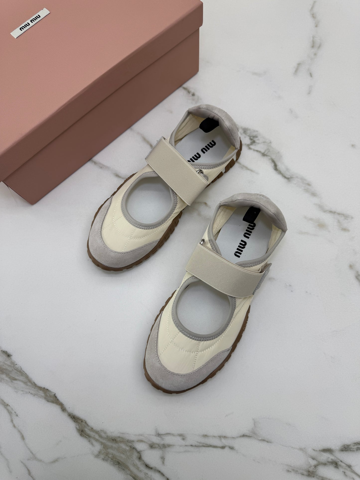 MIU MIU Tyre 魔術貼瑪麗珍運動鞋￼