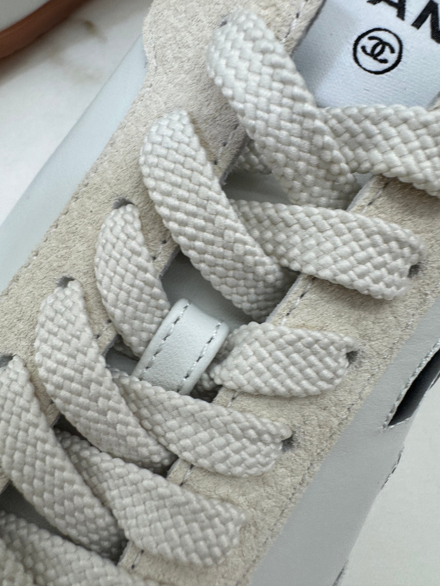 CHANEL 26P 熊貓德訓鞋