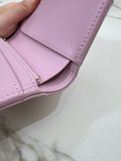 CHANEL Passport Holder 粉紅色淺金扣