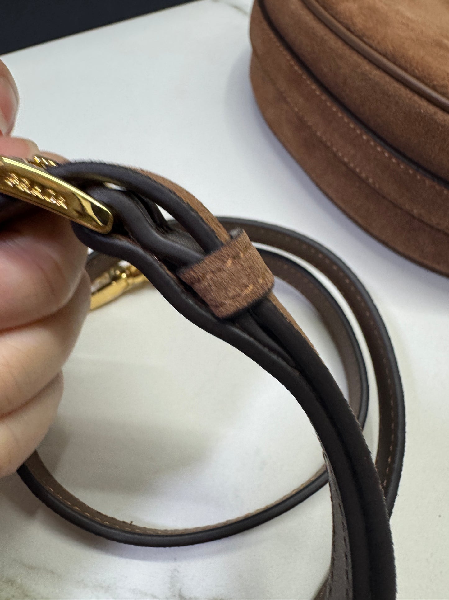 PRADA 半月包 麂皮棕色