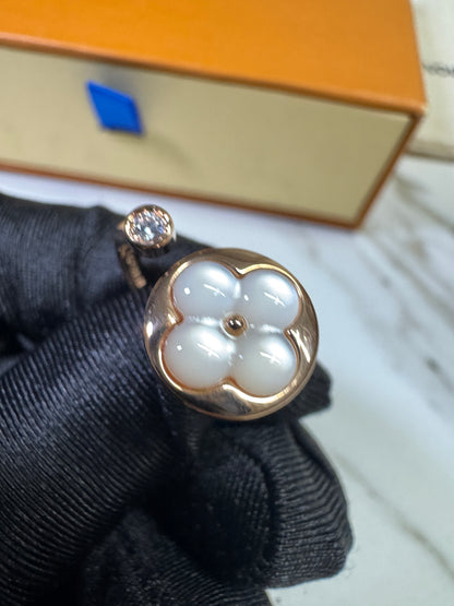LV Color Blossom Mini 玫瑰金白貝母戒指