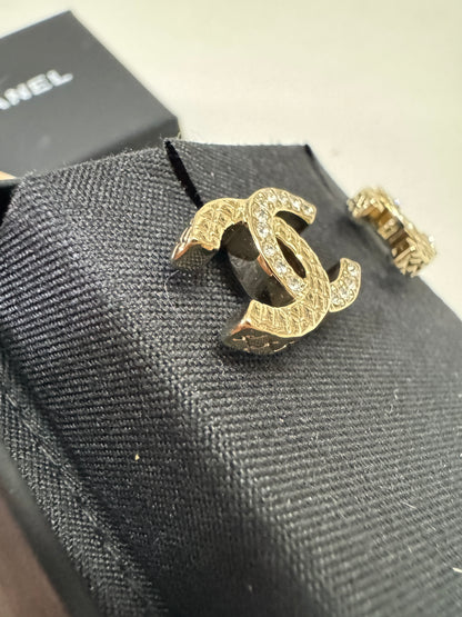 CHANEL 22K 菱格拼水鑽耳環