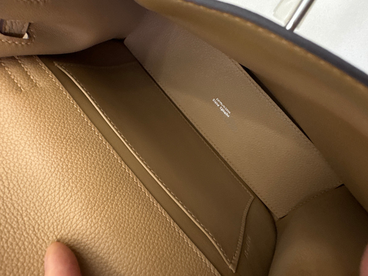HERMES Kelly Danse 奶茶色銀扣 Chai Evercolor PHW