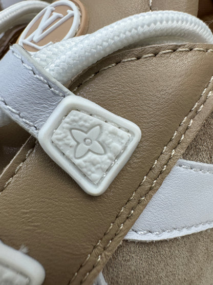 LV Sneakerina 卡其色