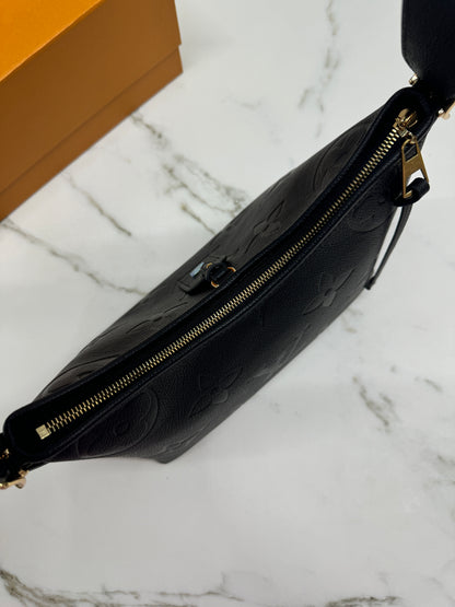 LV Carryall 全皮黑 PM