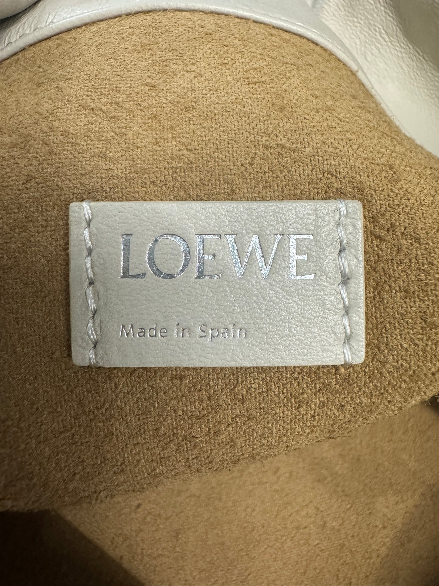 LOEWE Flamenco Purse 海鹽白 Medium Sea Salt