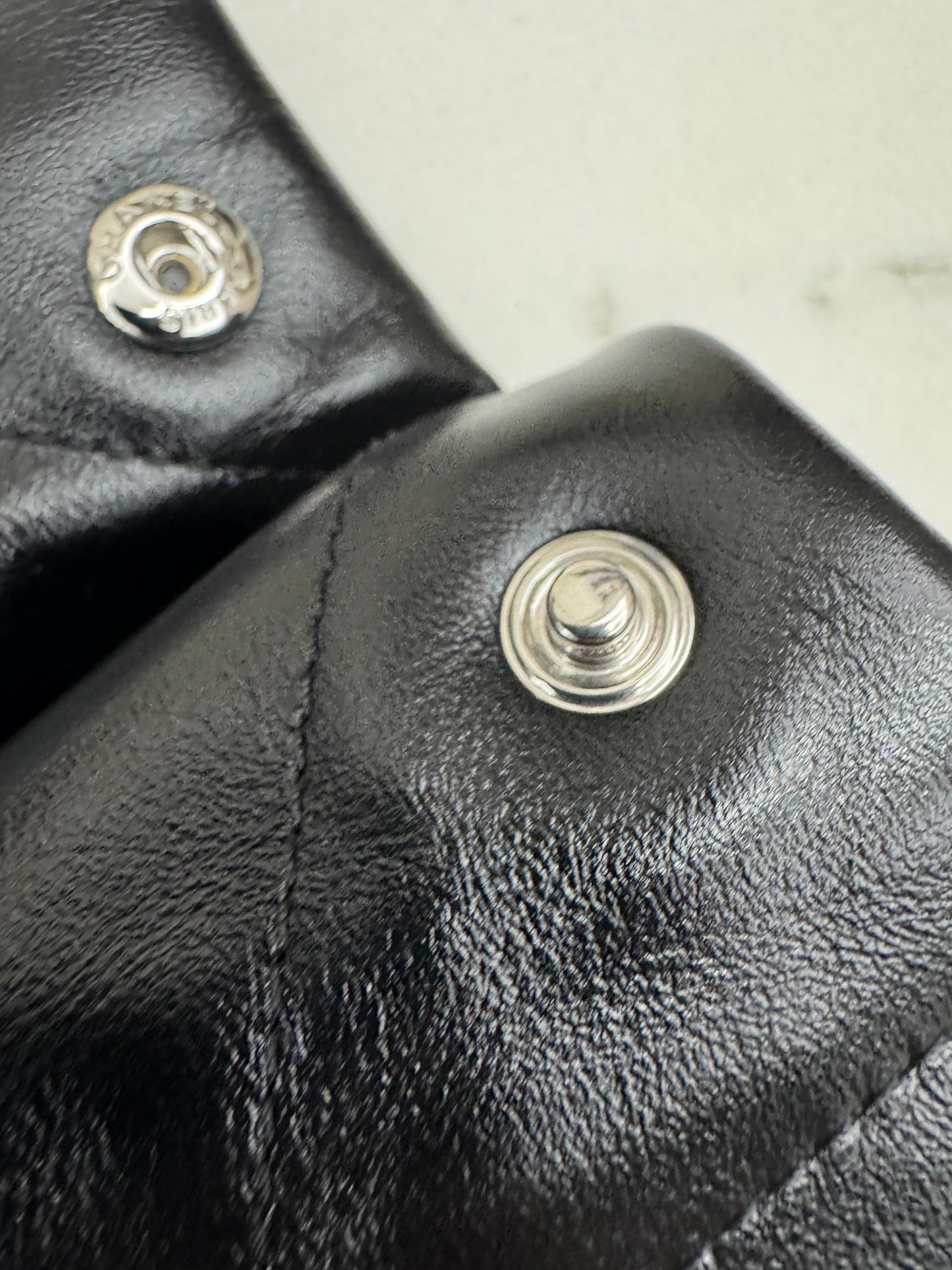 CHANEL 22Bag 黑銀 Medium