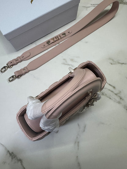 DIOR Lady Dior Small 胭脂粉