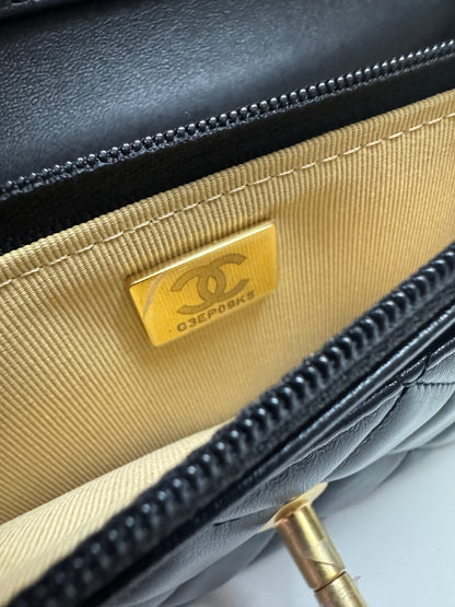 CHANEL woc 24A 琺瑯調節扣 羊皮 黑