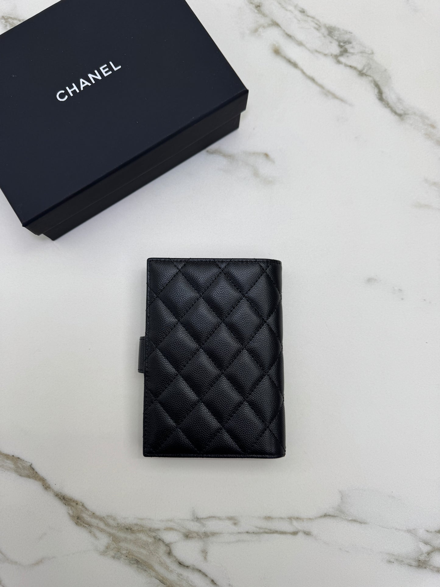 CHANEL Passport Holder 黑金牛 Black Caviar Calfskin