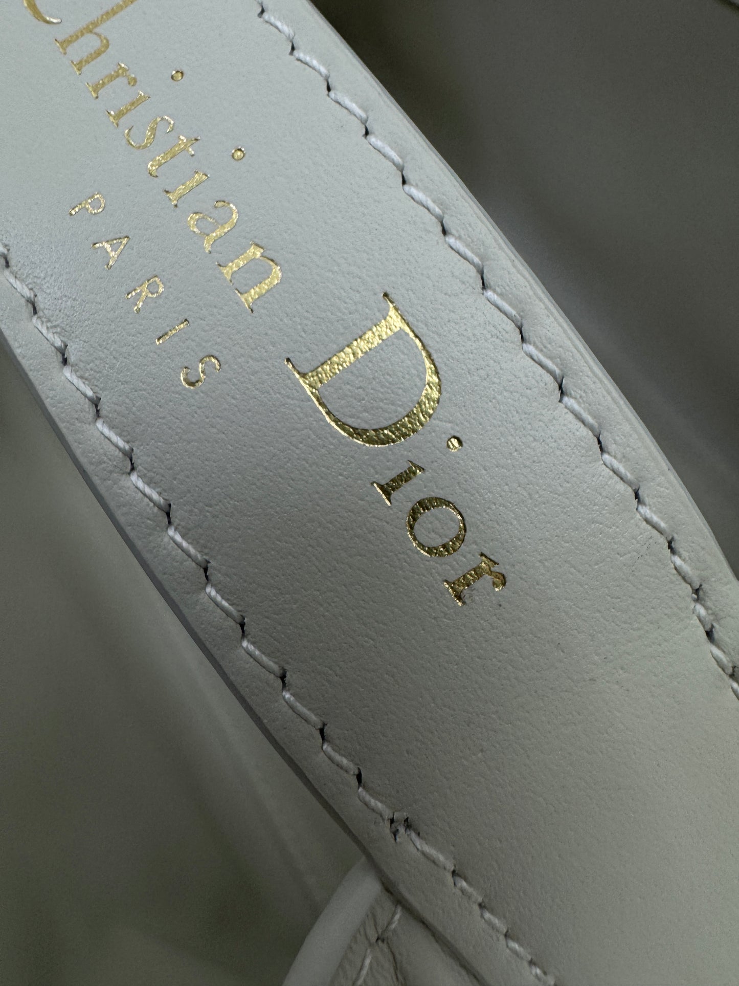 DIOR Toujours Small 白色