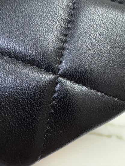 CHANEL 19 Card Holder