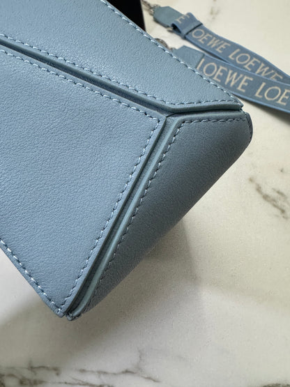 LOEWE Puzzle Small 天藍色