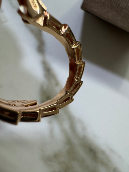 BVLGARI Serpenti 玫瑰金色滿鑽耳環