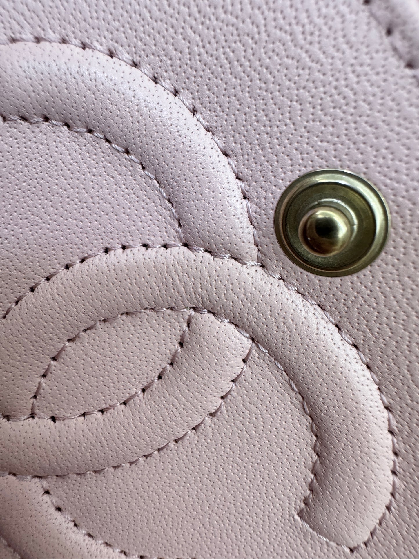 CHANEL 22B櫻花粉 CF23 Small Sakura Pink