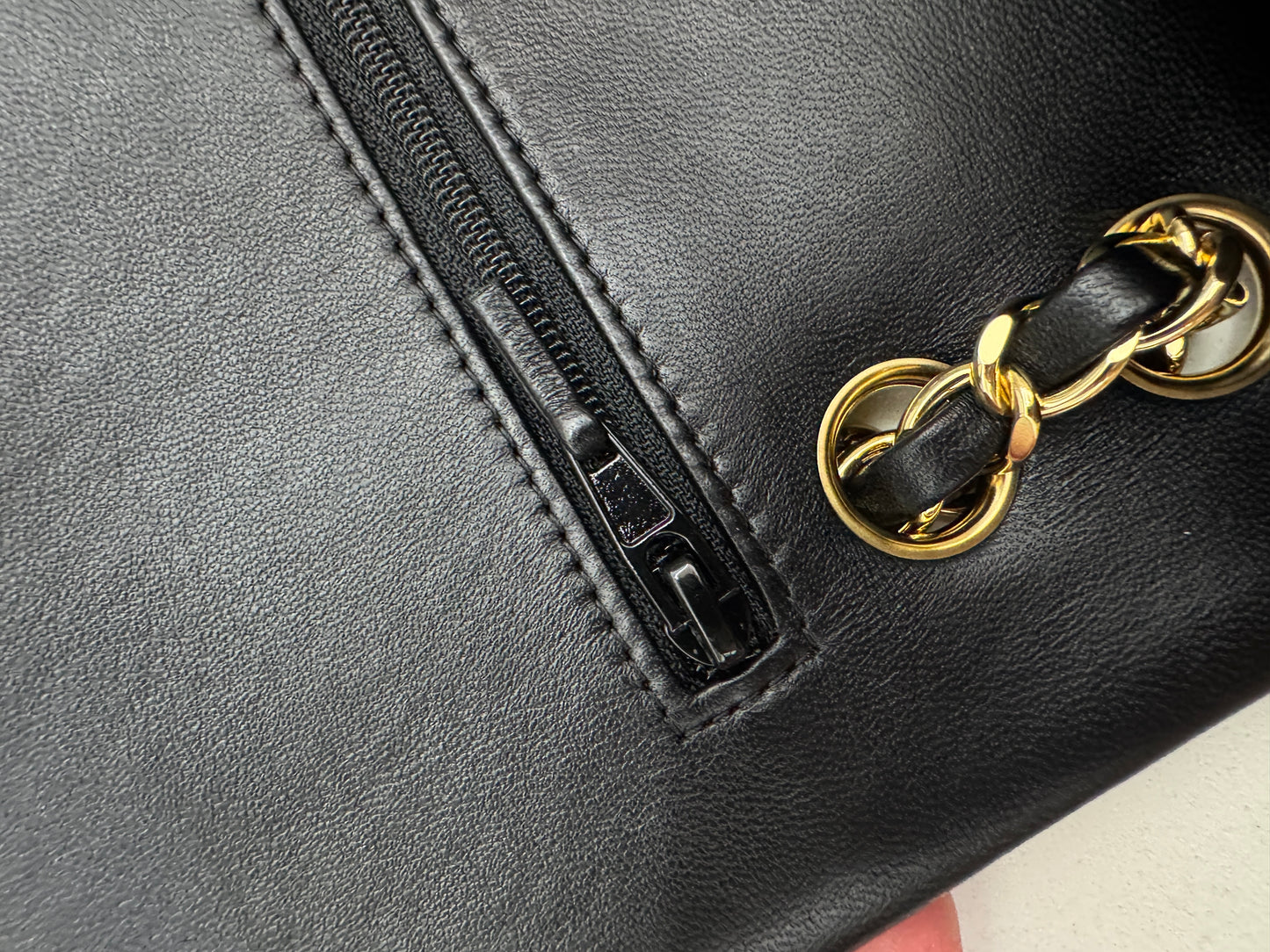 CHANEL CF25 Medium 黑金羊