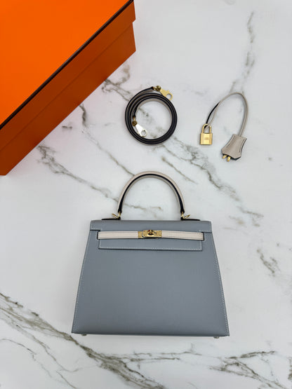 HERMES Kelly 25 冰川藍拼奶昔白 Epsom 香檳金扣 8U Bleu Glacier/ 10 Craie PBHW