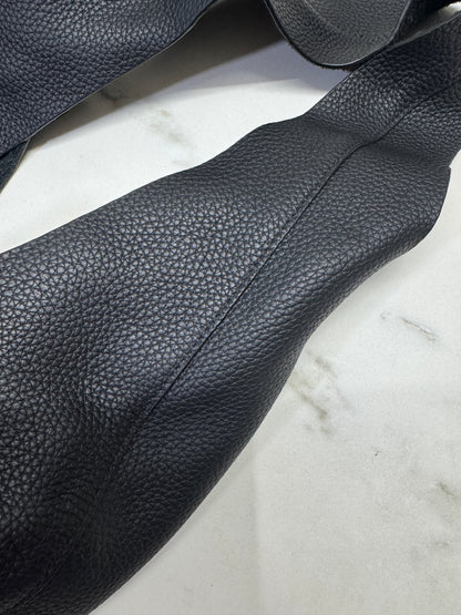 THE ROW Bindle Three Black