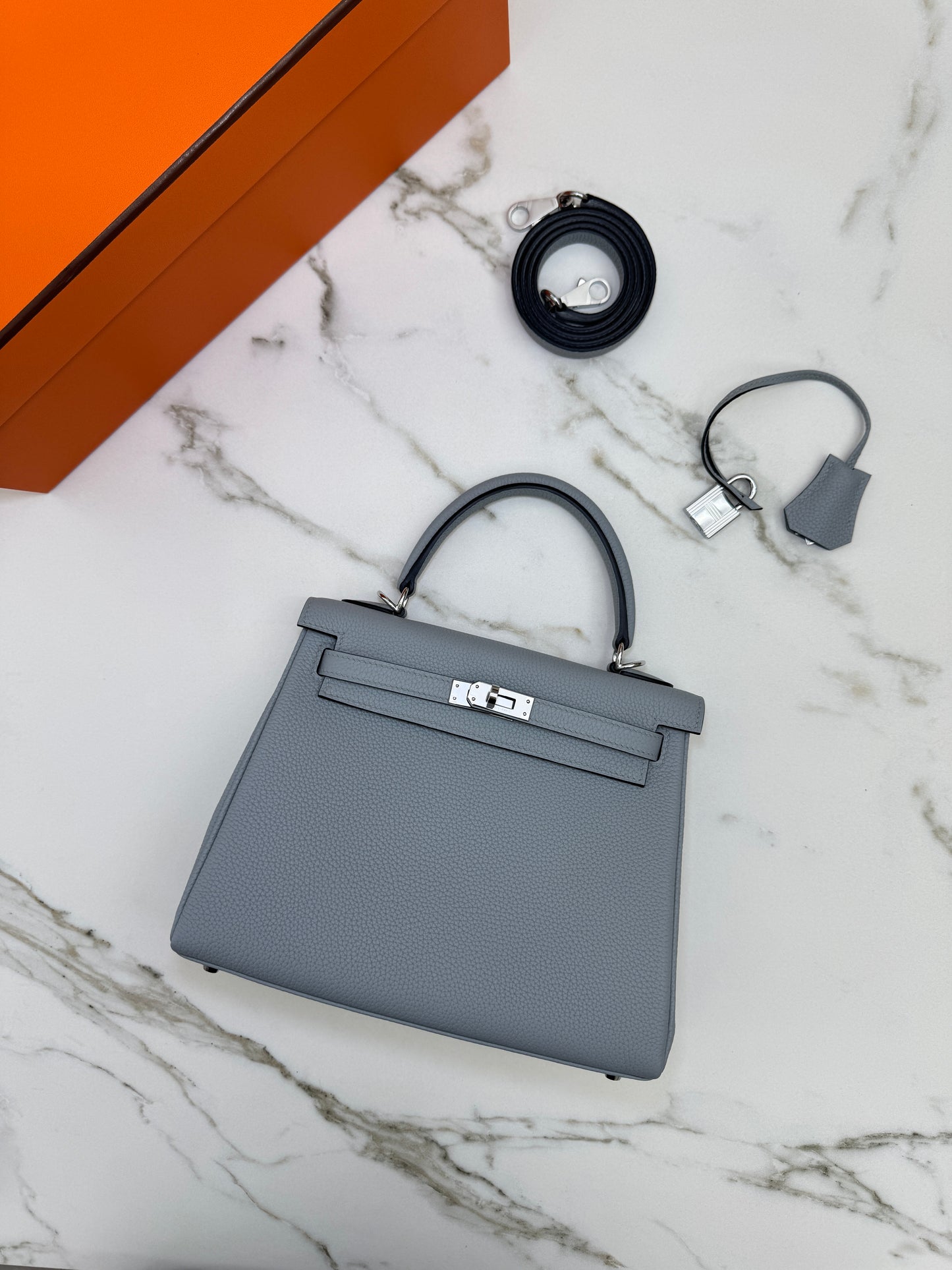 HERMES Kelly 25 Togo內縫 木偶灰銀扣 Gris Pantin PHW
