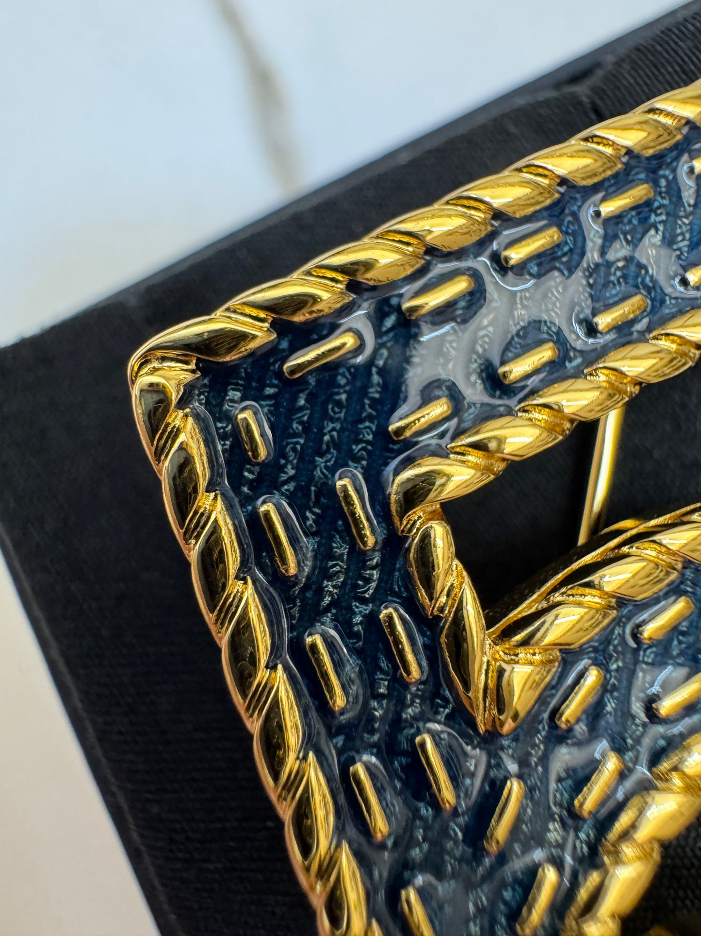 CHANEL 牛仔5號 胸針