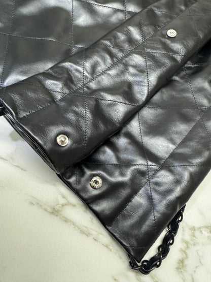 CHANEL 22 Bag Large So Black