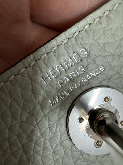 HERMES Mini Lindy 冰晶灰 TC 銀扣