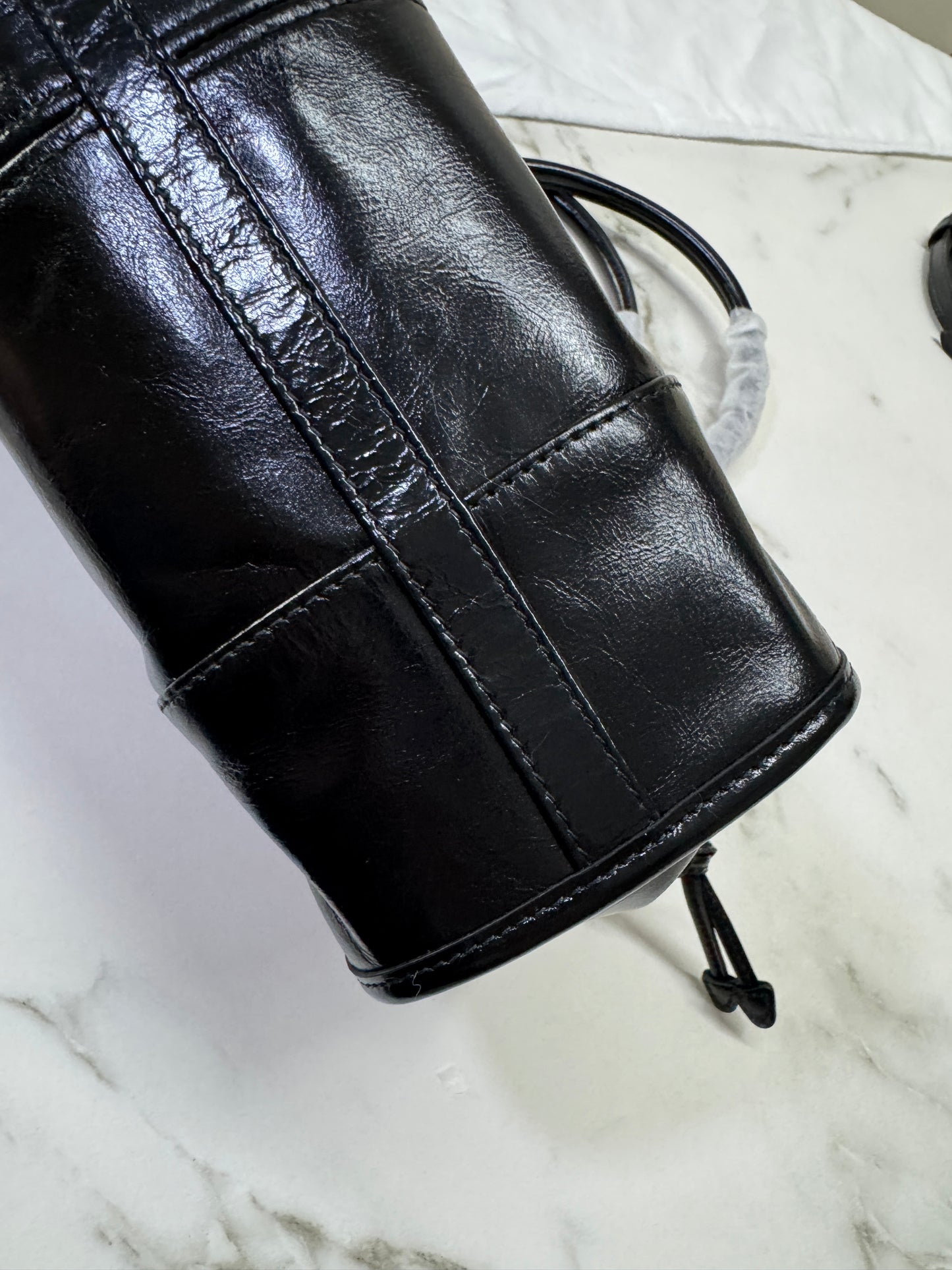 PRADA Soft Lux 中號 黑色