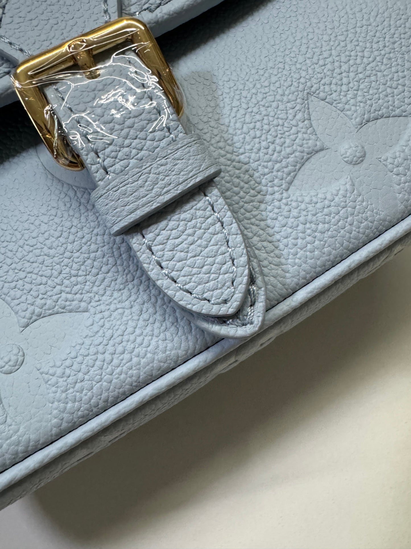 LV Diane 全皮粉藍 Baby Blue