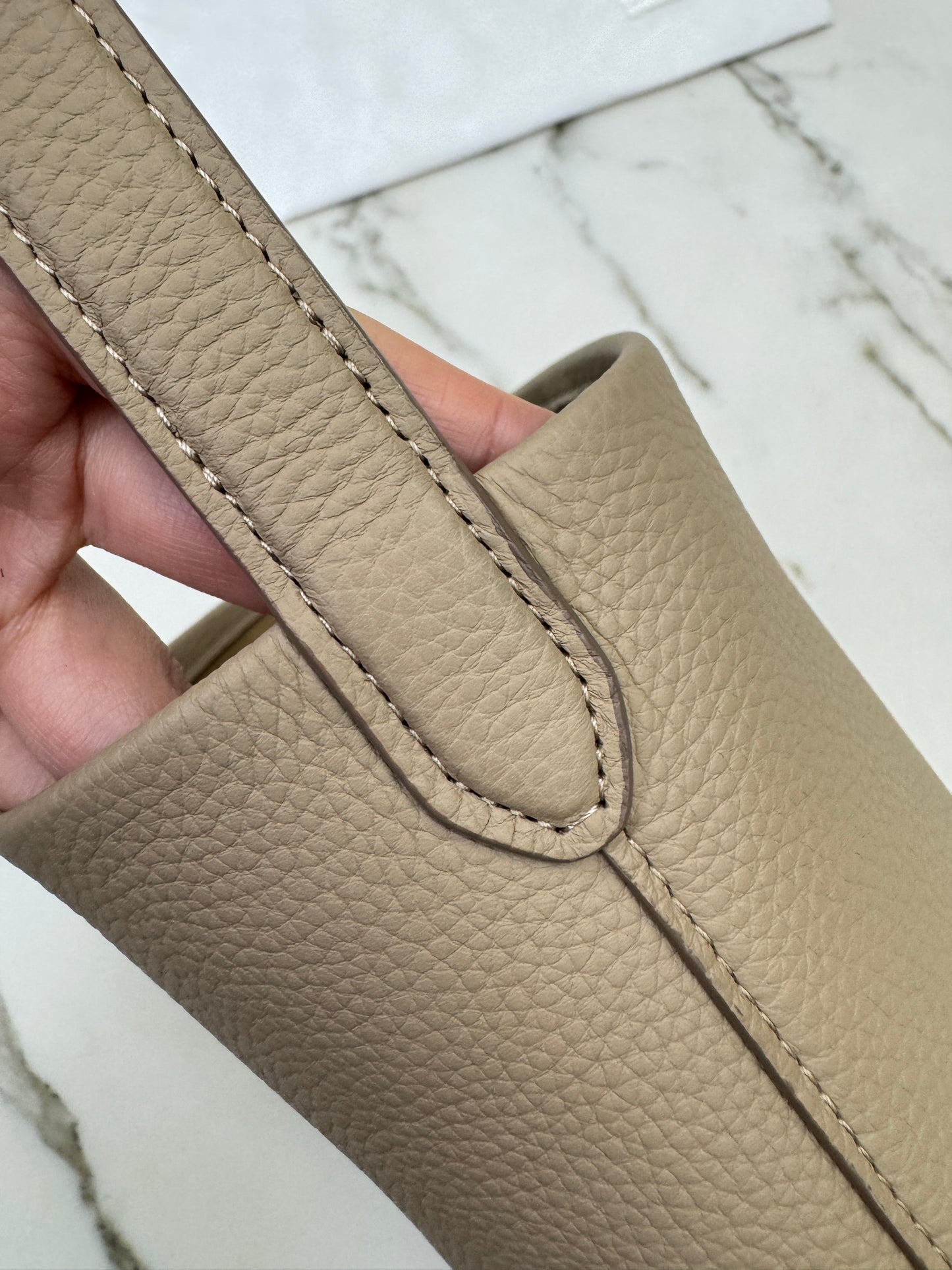 THE ROW N/S Park Tote 奶茶色 Small
