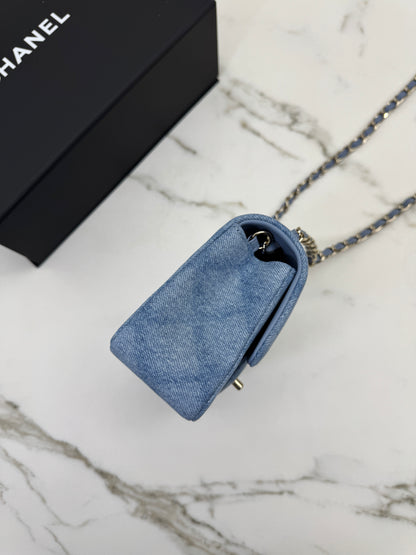 CHANEL 22B 淺藍牛仔 Mini CF20
