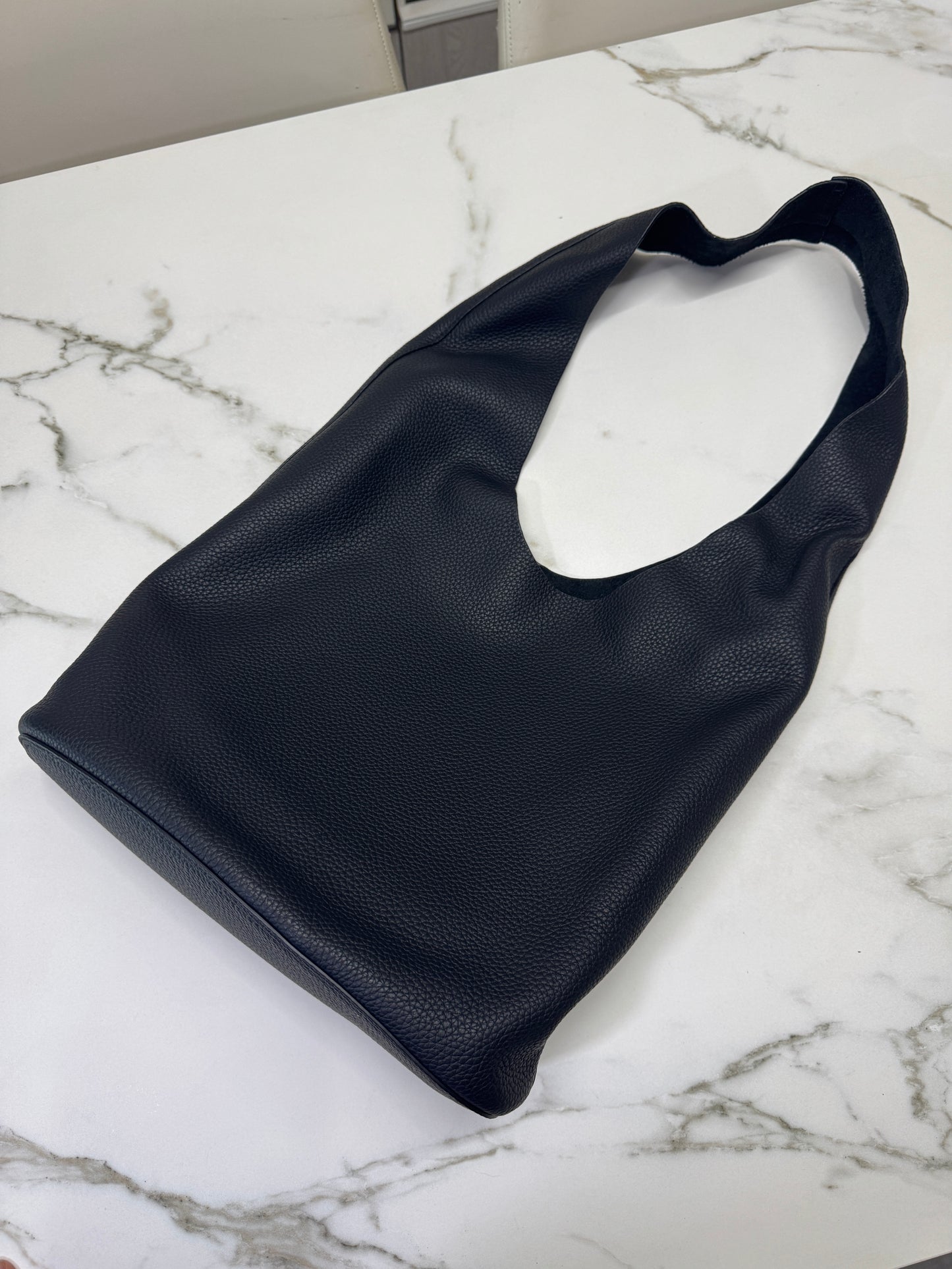 THE ROW Bindle Three Black