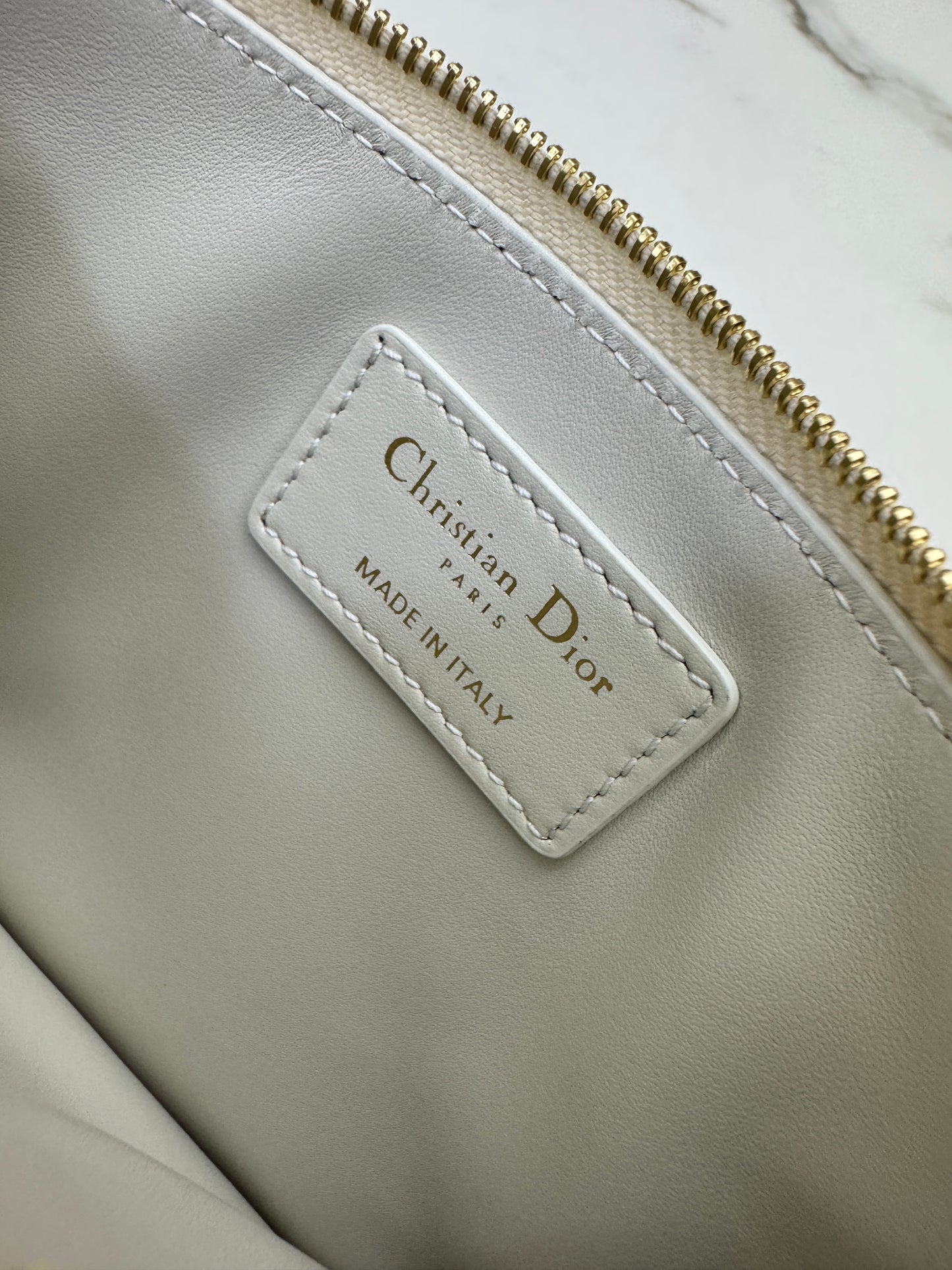 DIOR Toujours Small 白色
