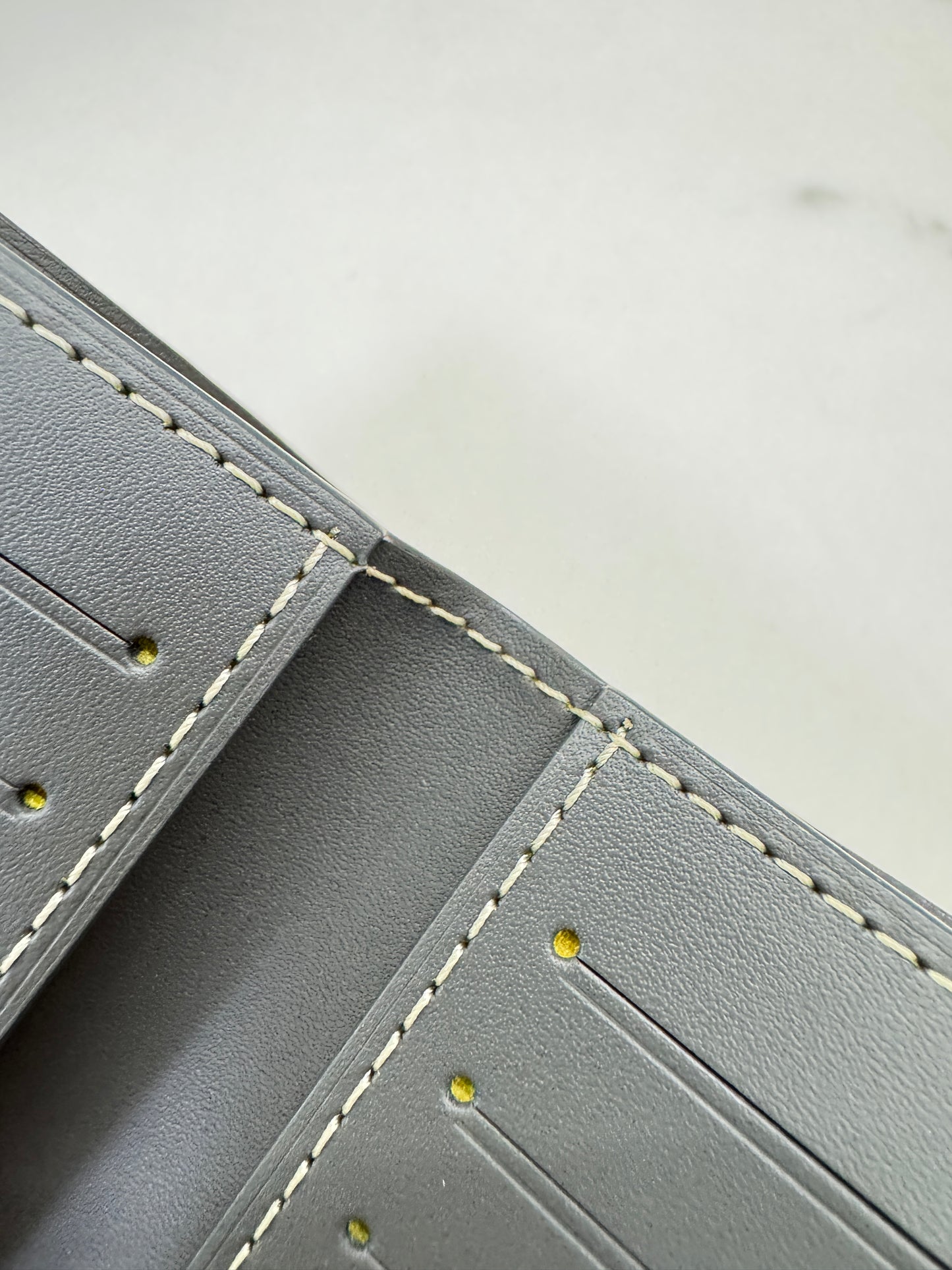 GOYARD Victoire Wallet 灰色