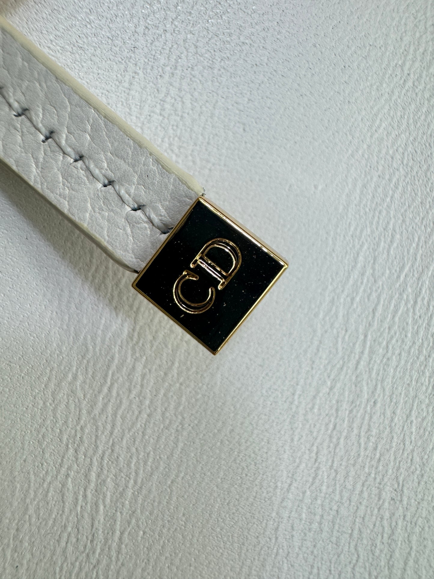 DIOR Caro Small 白色