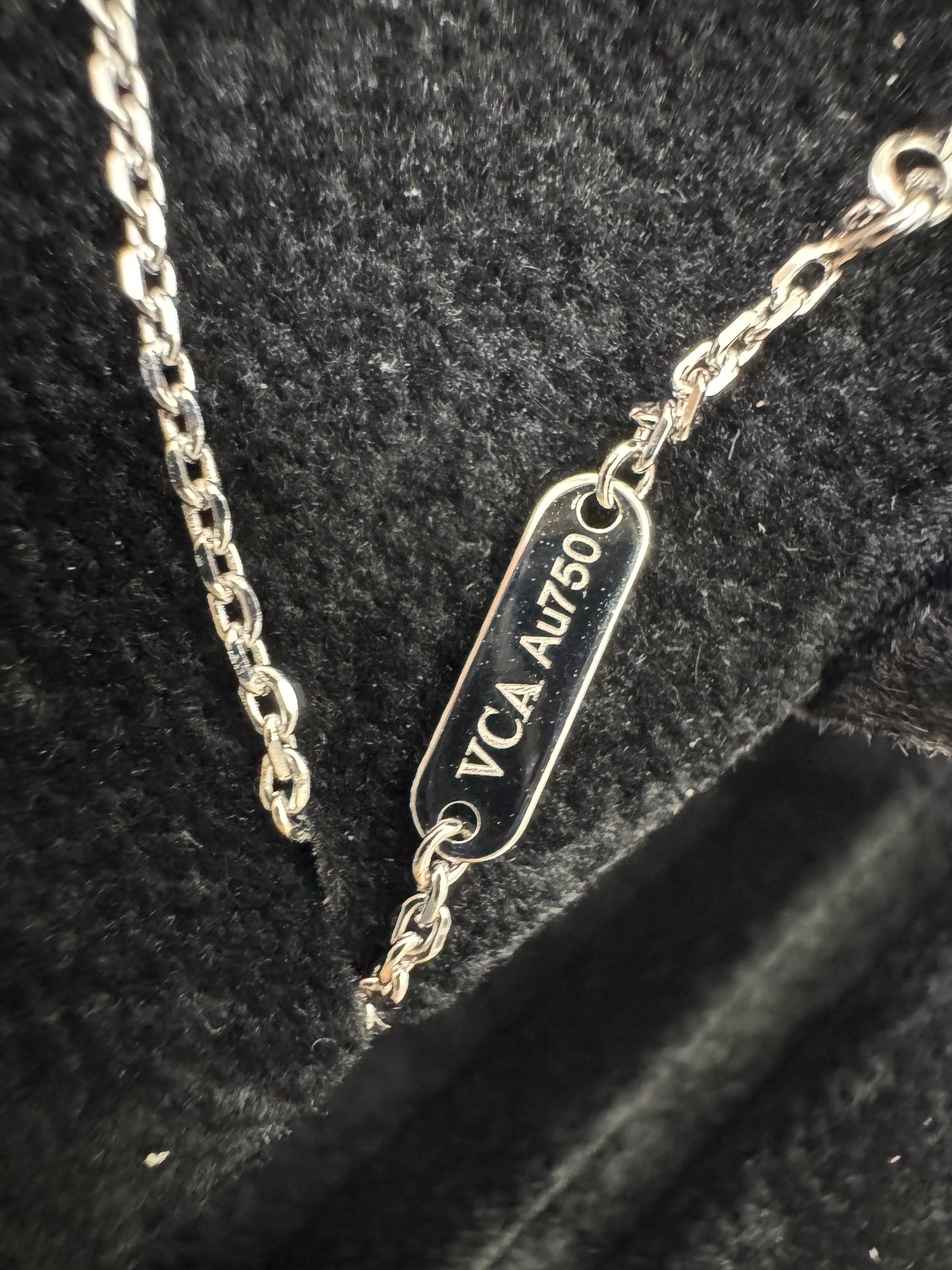 VCA Vintage Alhambra 白金色白貝母