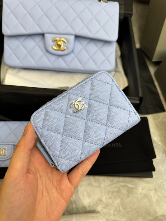 CHANEL 經典拉鏈卡包 寶寶藍23P