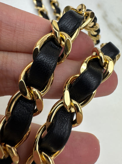 CHANEL CF25 Medium 黑金羊